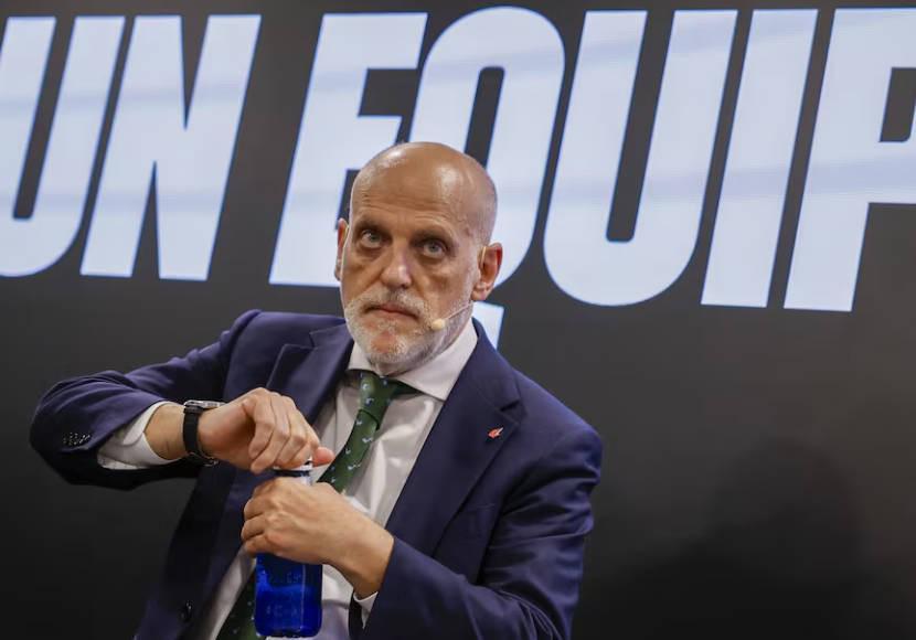 开云集团-特瓦斯谈西蒙尼和维尼修斯冲突：这都是场上的事，只是小插曲